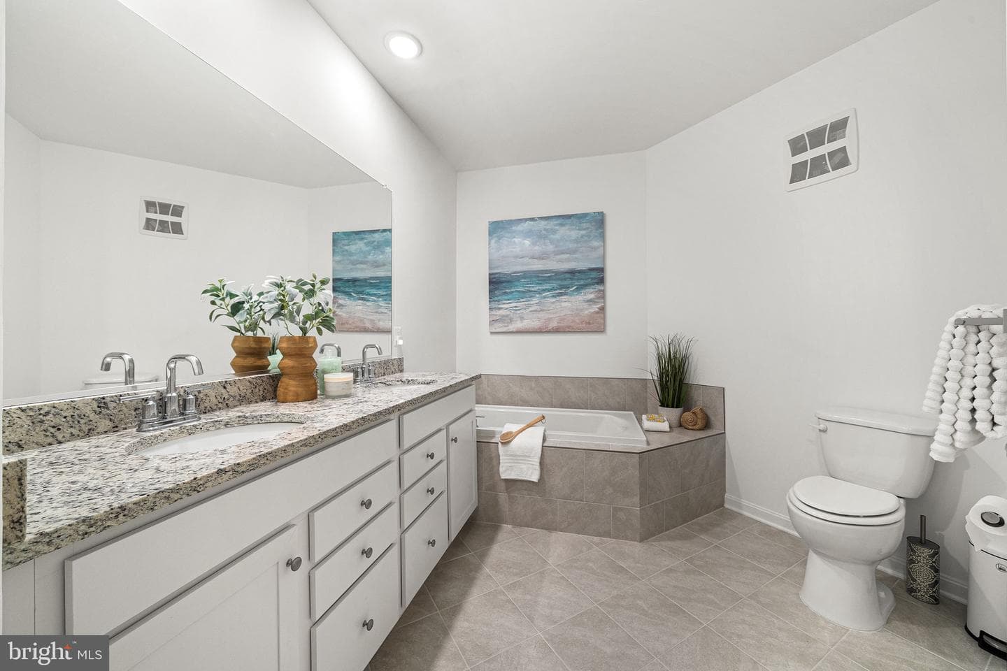 13950 Englefield Drive #202 photo 19