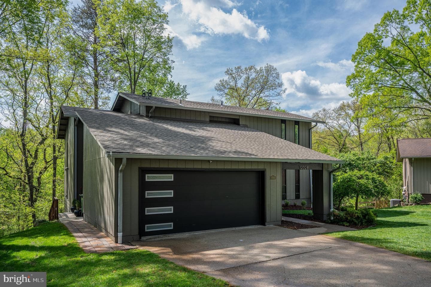 12328 Hollyhock Court photo 4