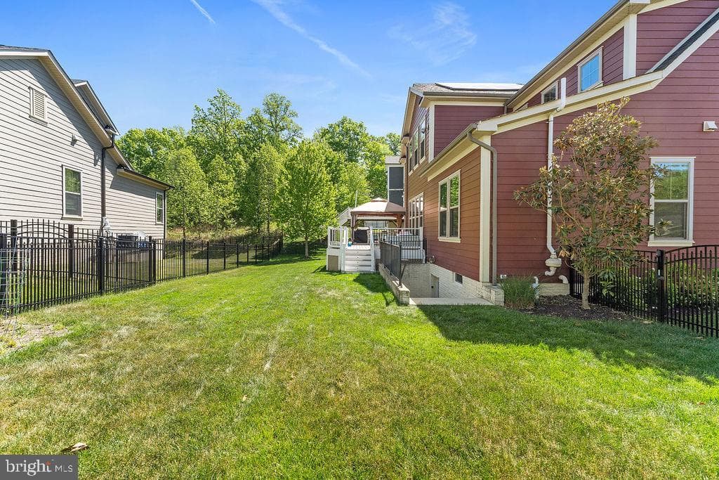 17243 Miss Packard Court photo 109