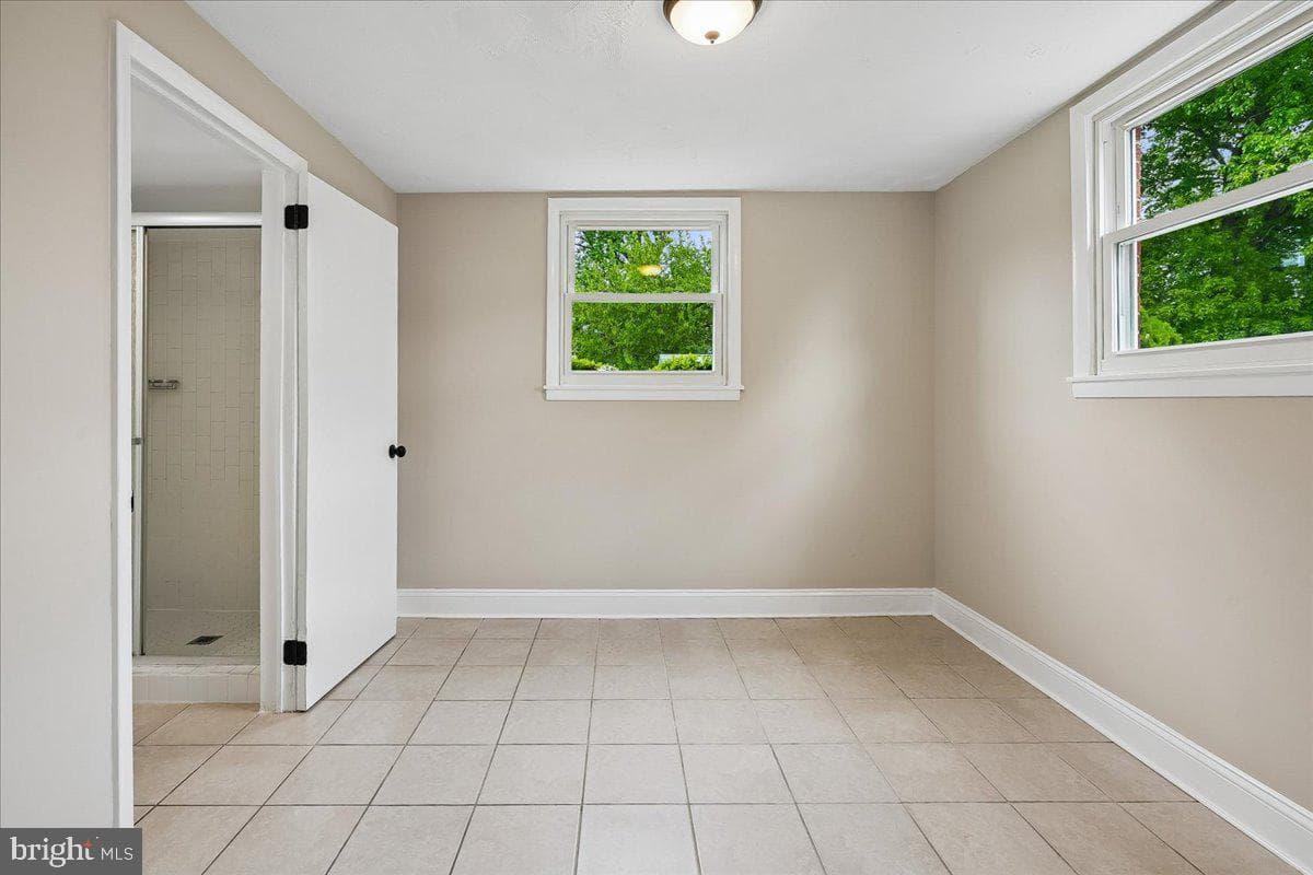13919 Mathews Drive photo 24