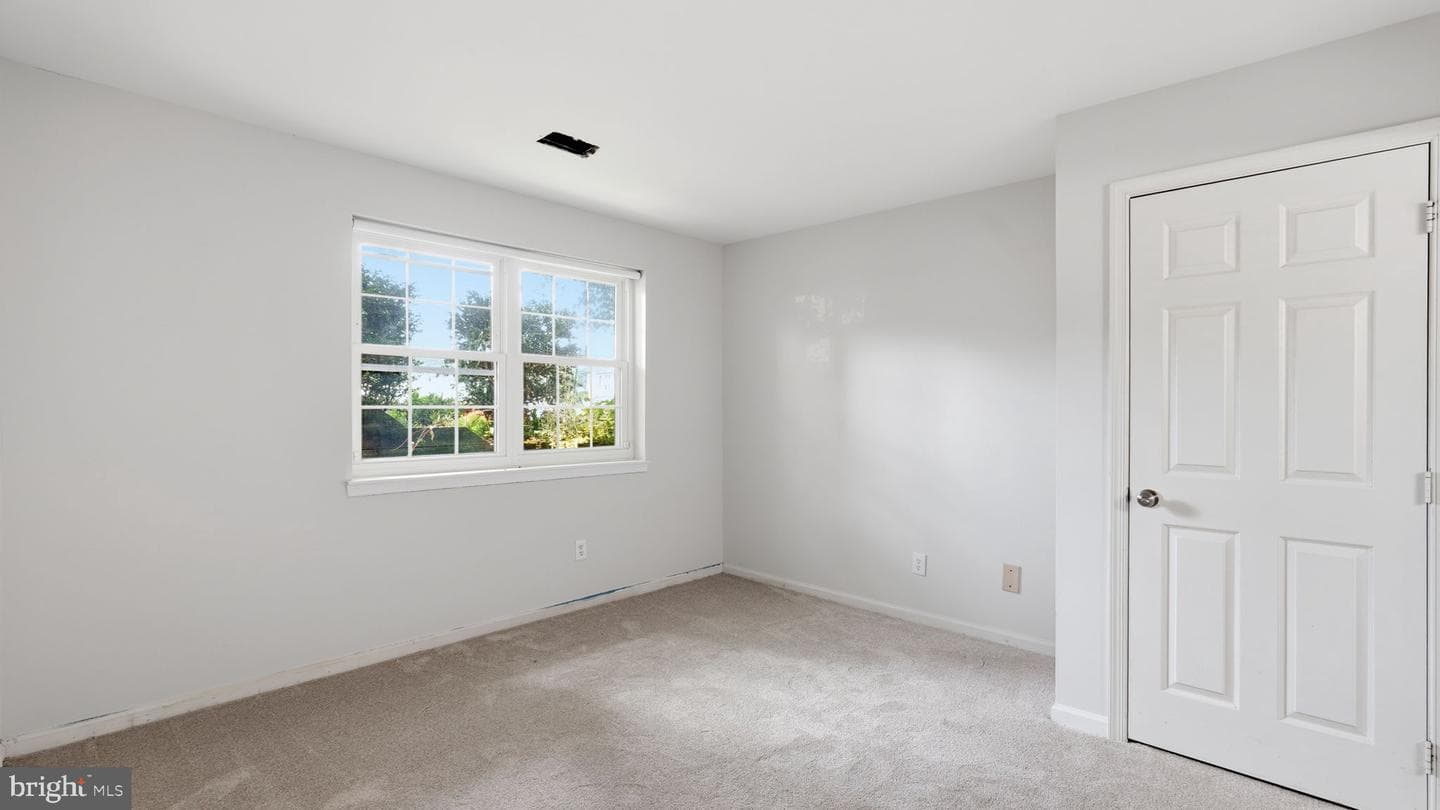 4238 Ashmere Circle photo 33