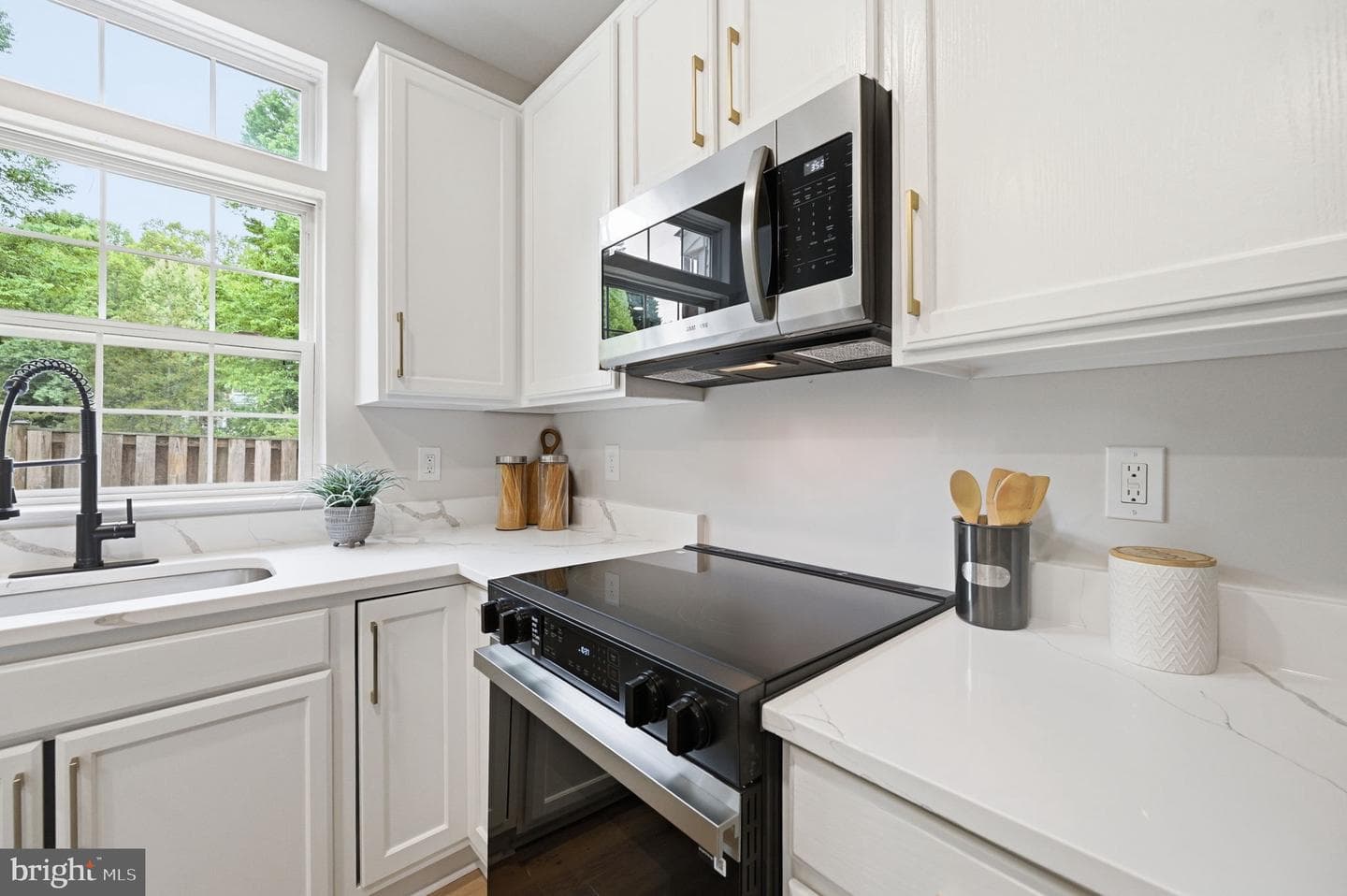 15608 Three Otters Place photo 17