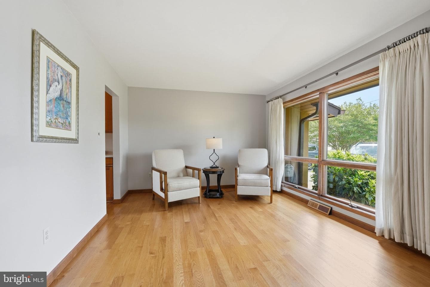 908 Bay Street photo 6