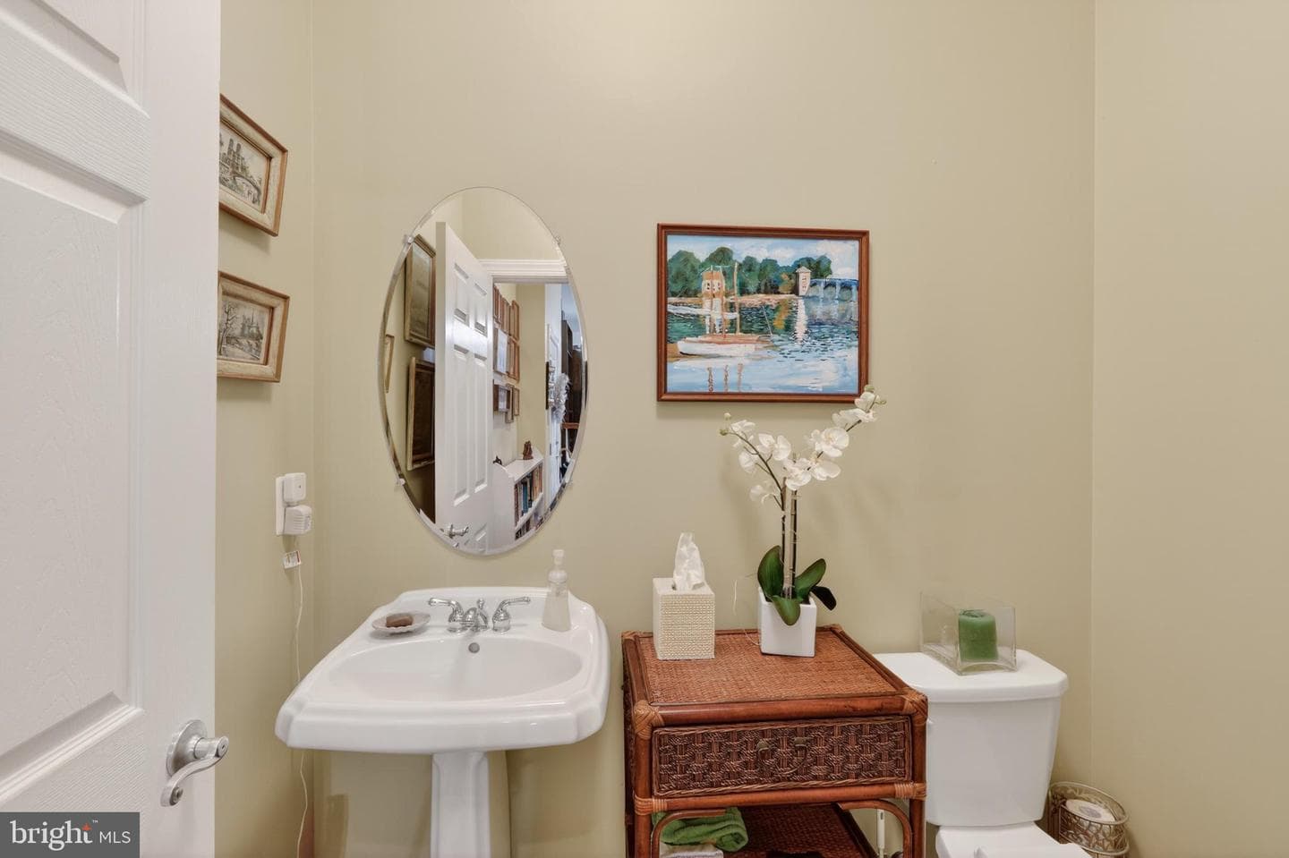 810 Belmont Bay Drive #302 photo 20