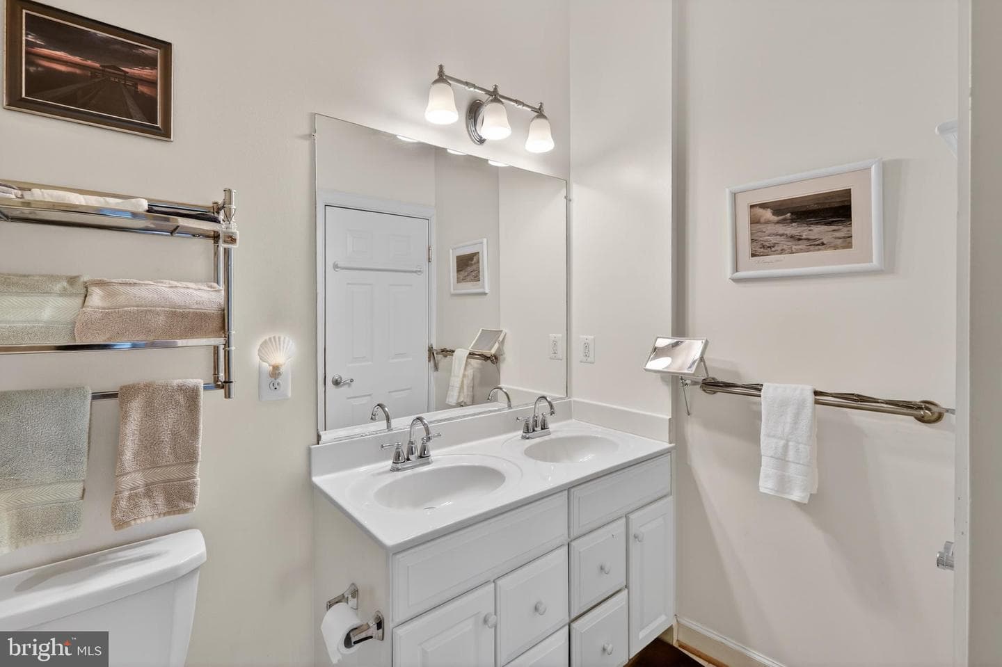 810 Belmont Bay Drive #302 photo 24