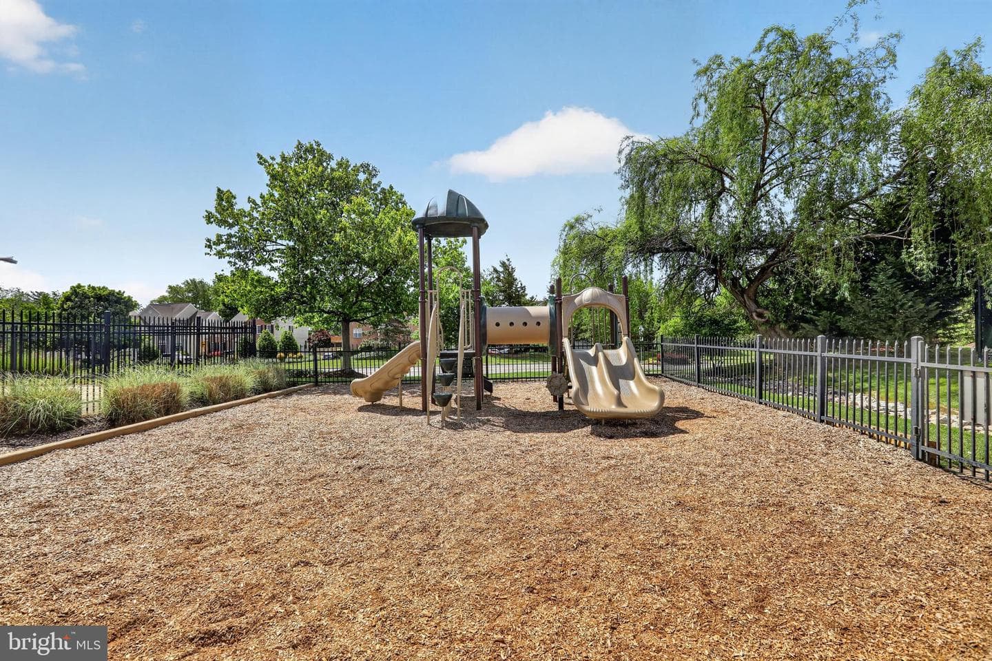 810 Belmont Bay Drive #302 photo 27