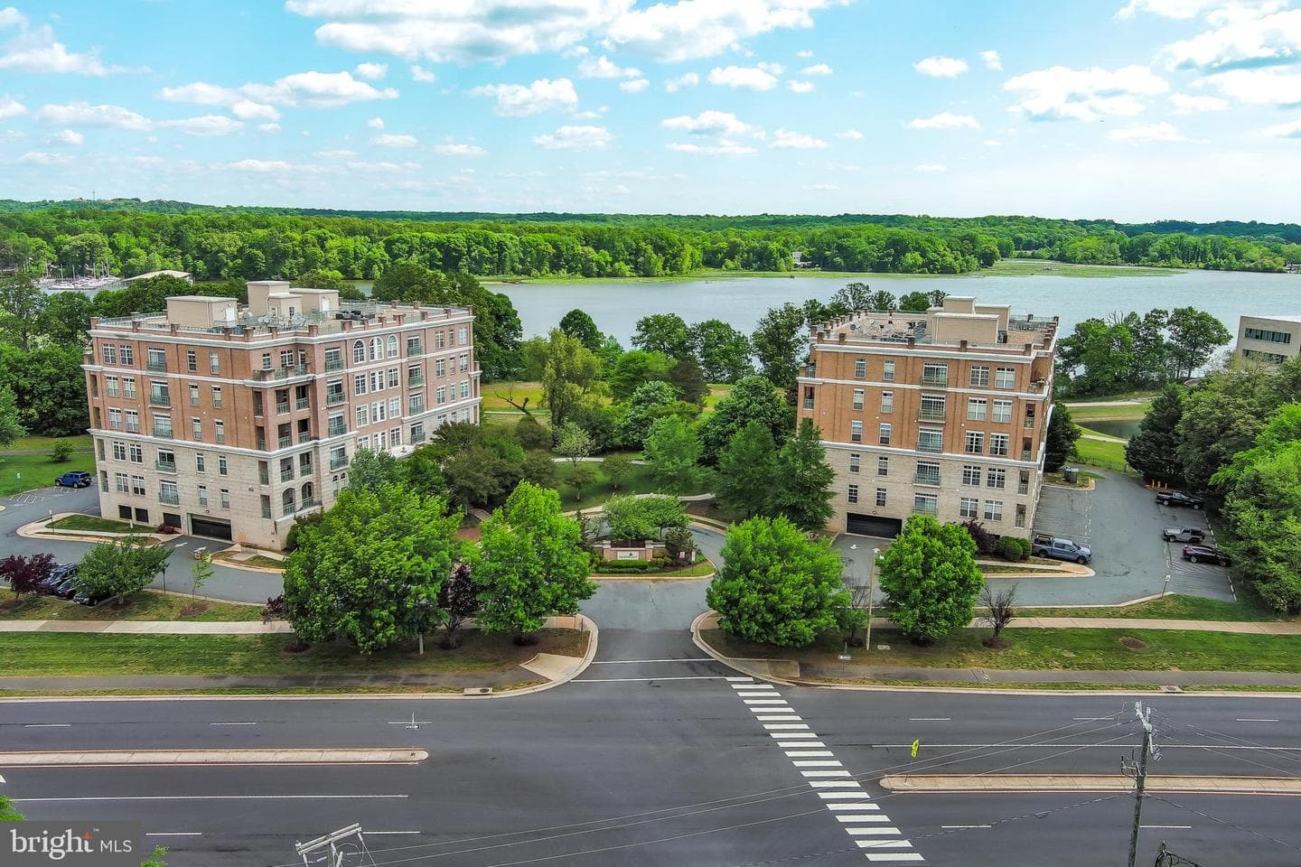810 Belmont Bay Drive #302 photo 34