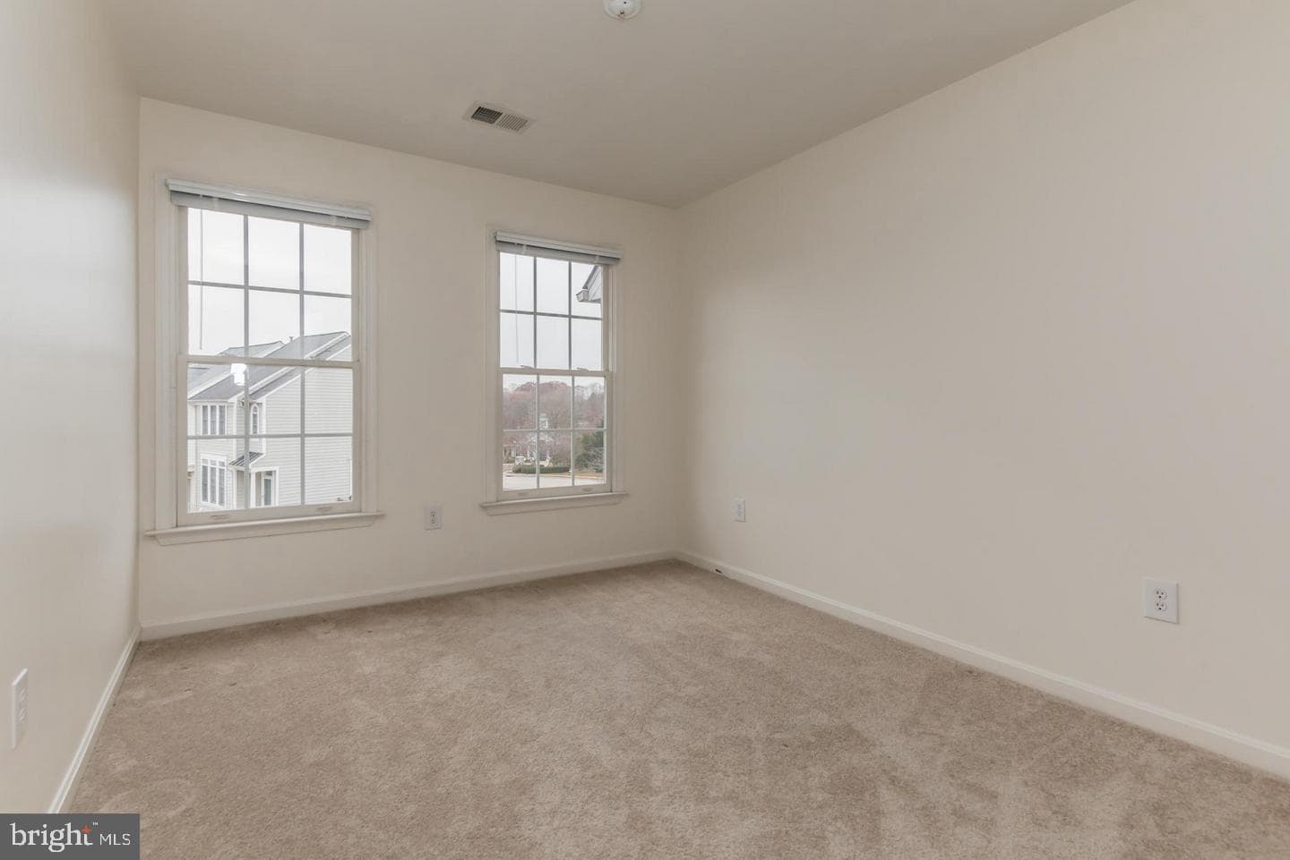 3398 Nadia Loop photo 16