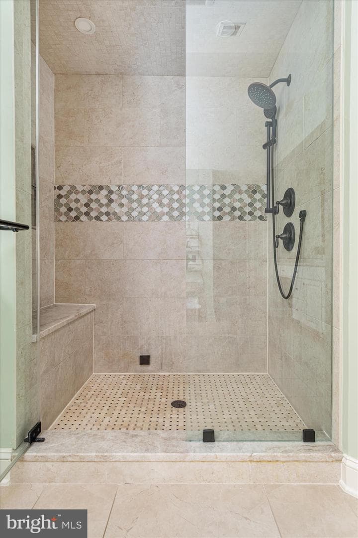 5393 Emmys Mill Court photo 34