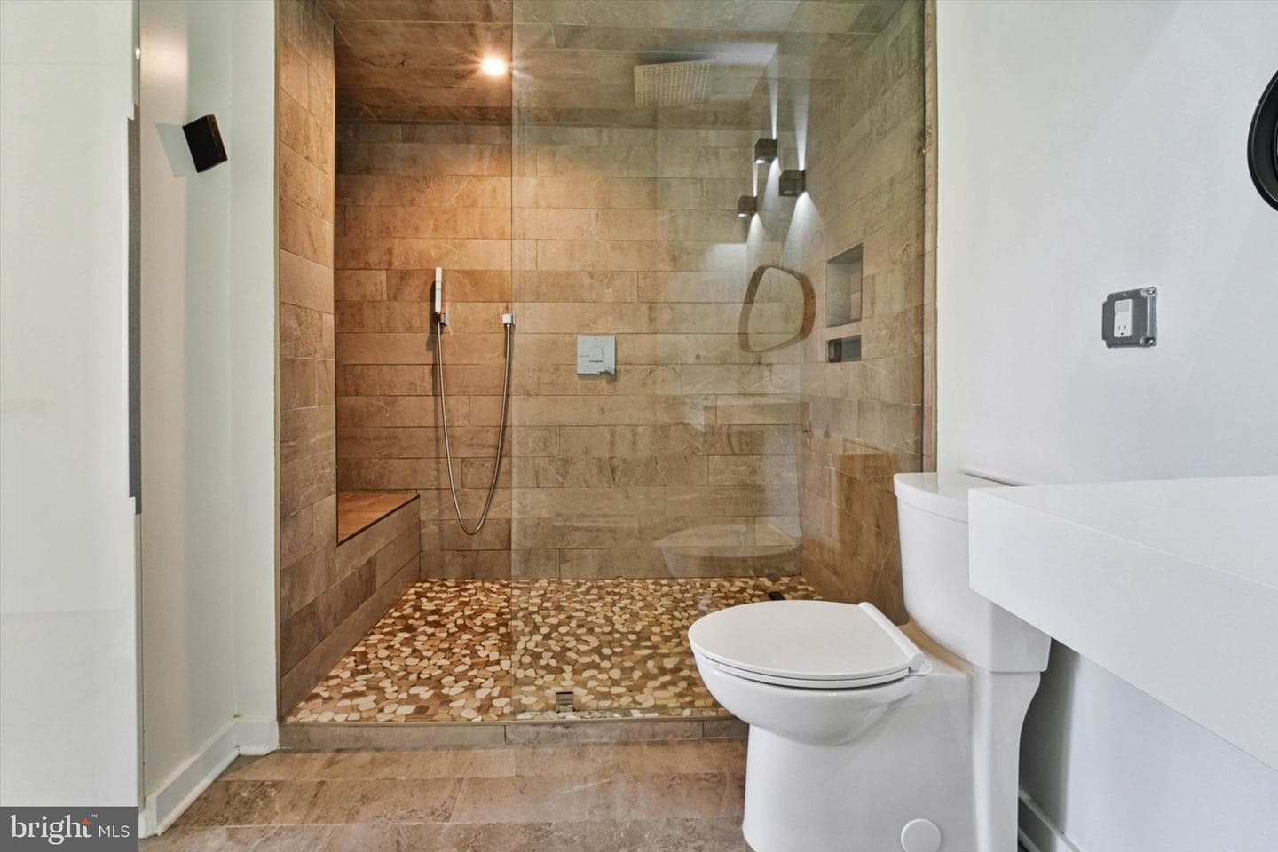 820 Belmont Bay Drive #303 photo 32