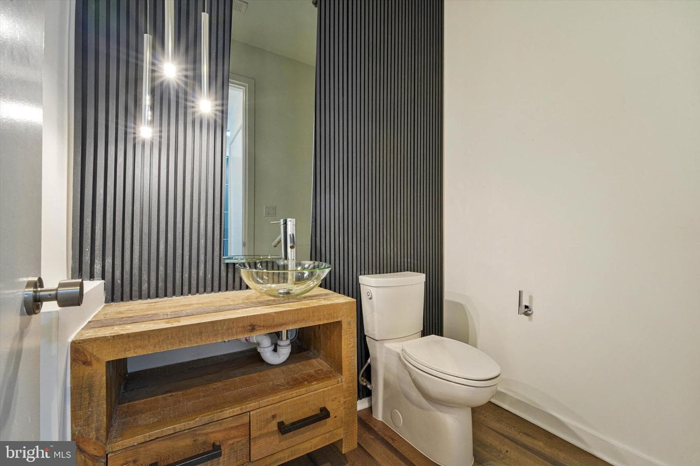 820 Belmont Bay Drive #303 photo 44