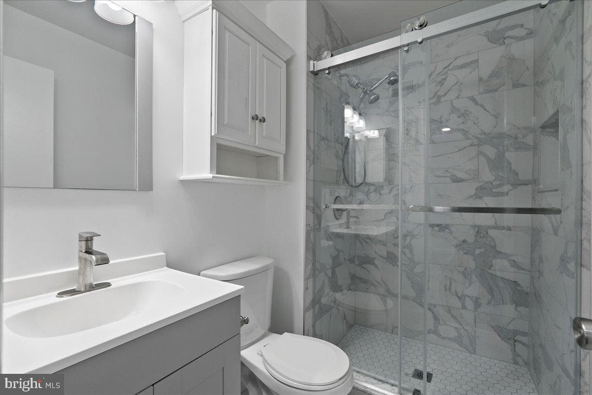 2839 Bowes Lane photo 25