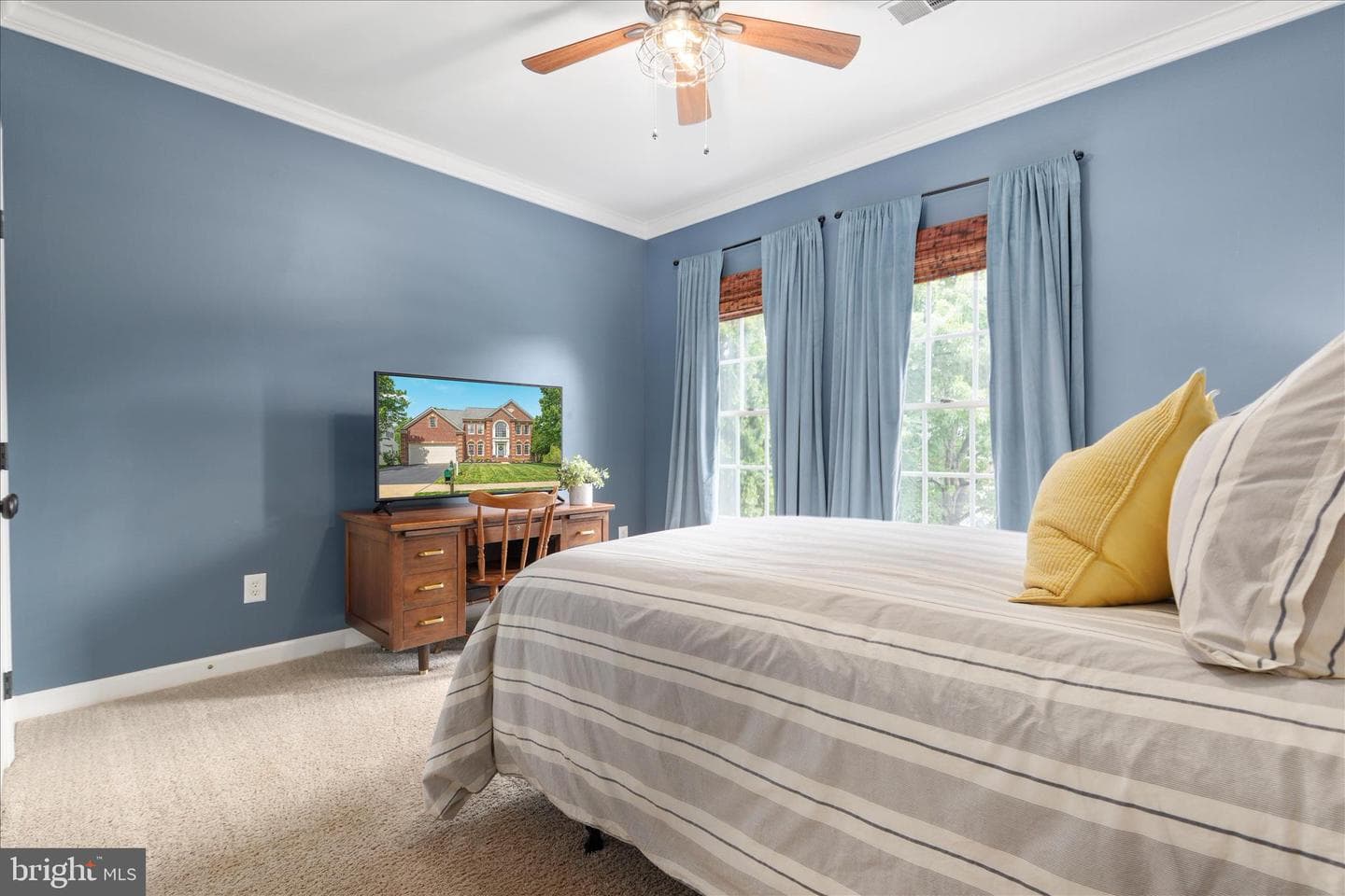 9713 Lennice Way photo 32