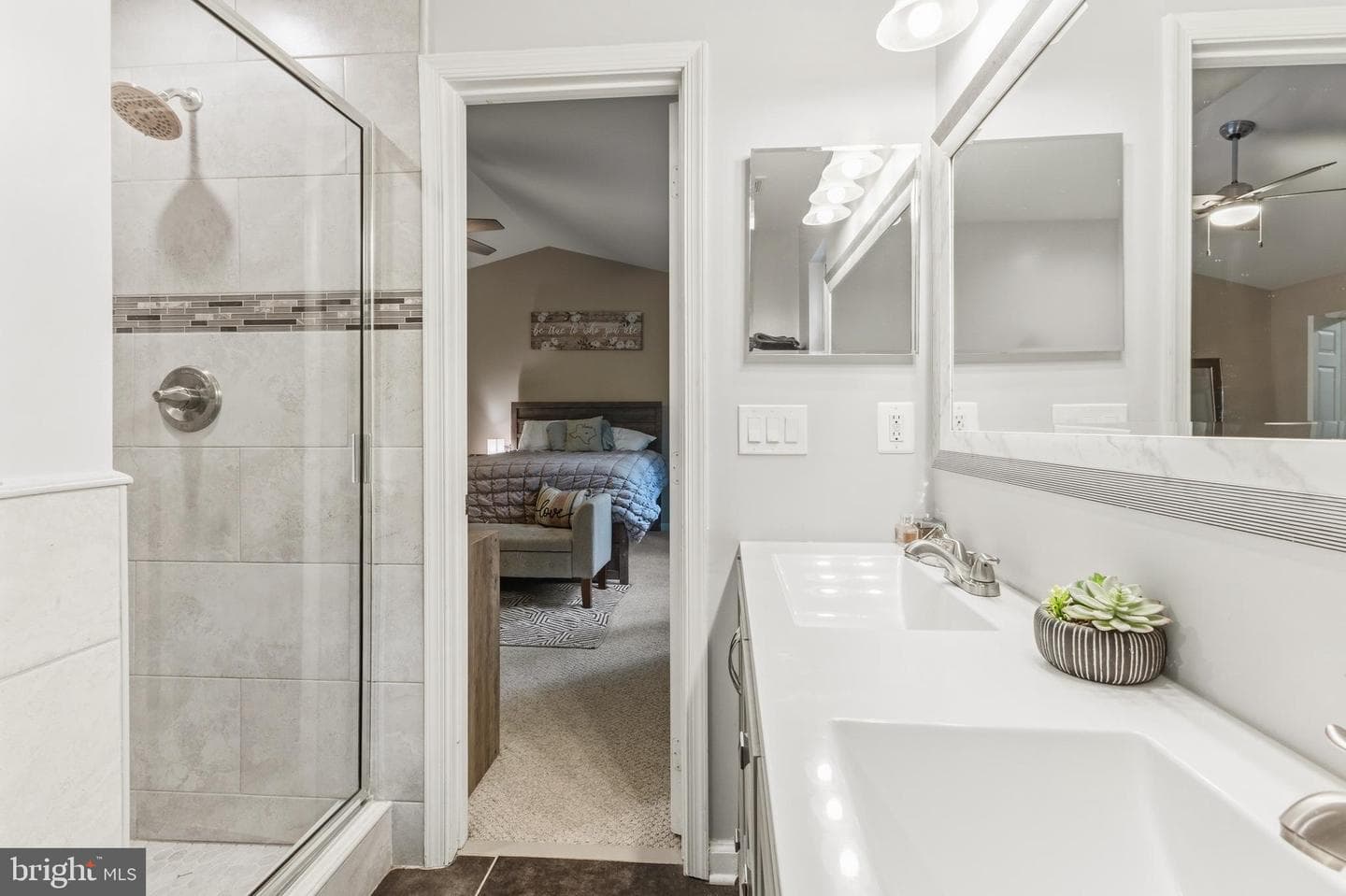 3404 Holly Circle photo 6