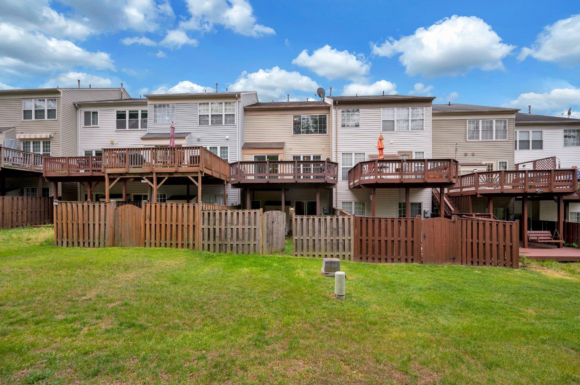 11539 Bertram Street photo 49