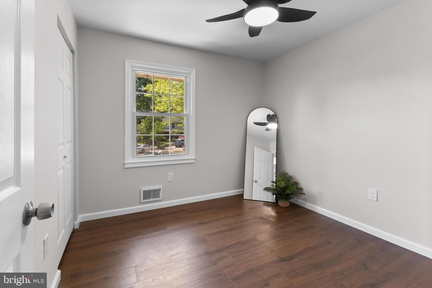 1607 Ashford Place photo 11