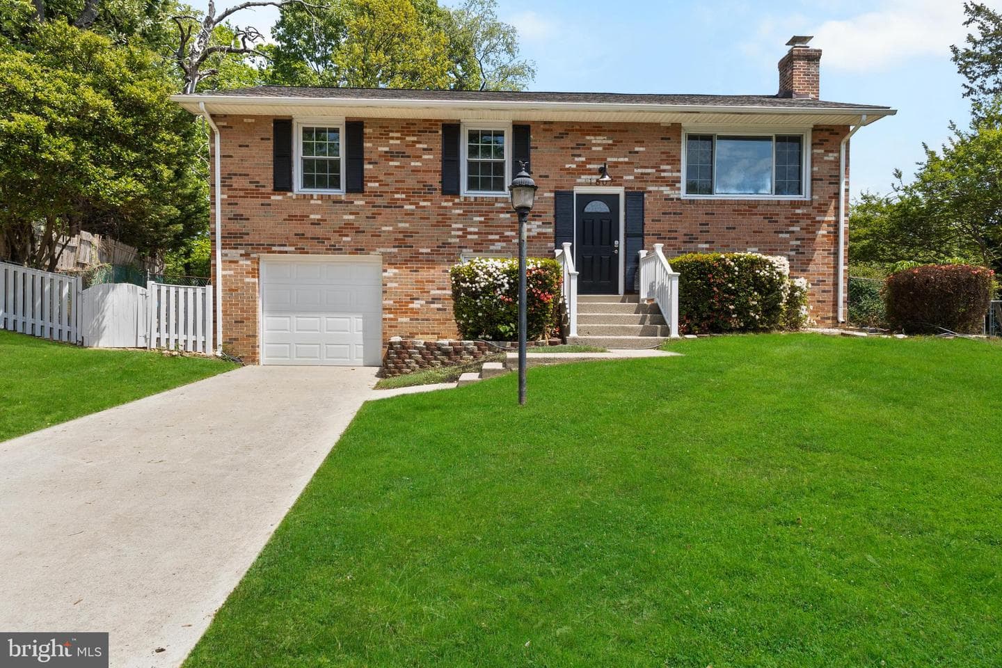 1607 Ashford Place photo 2