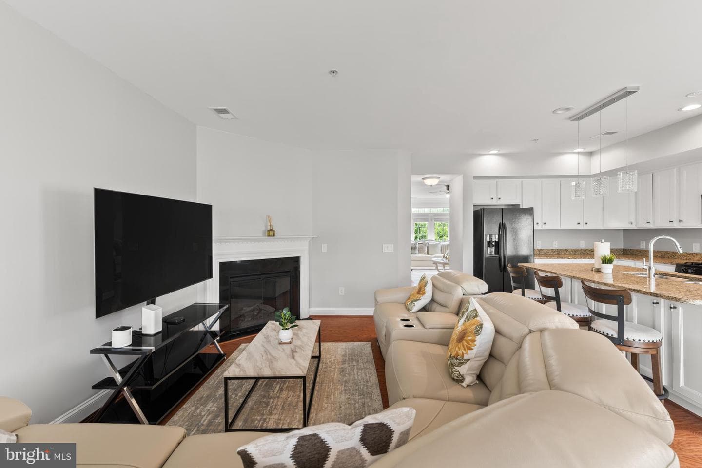 2111 Abbottsbury Way photo 14