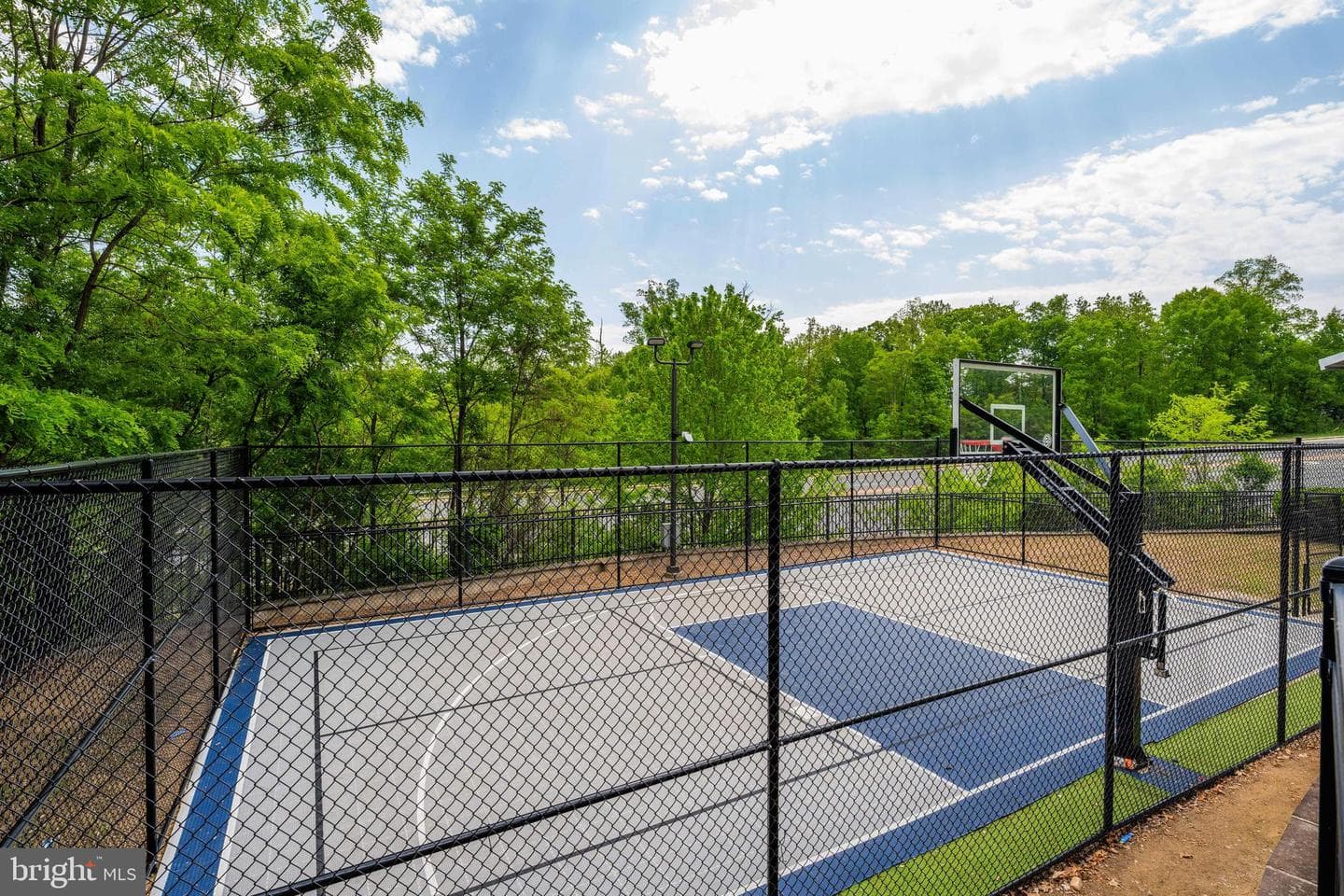 2111 Abbottsbury Way photo 43