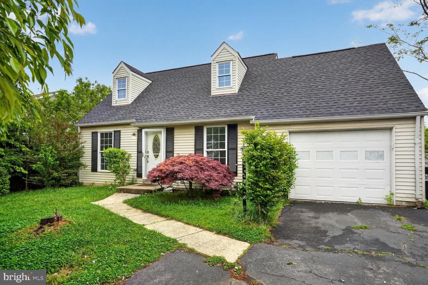 5815 Riverside Drive, Woodbridge