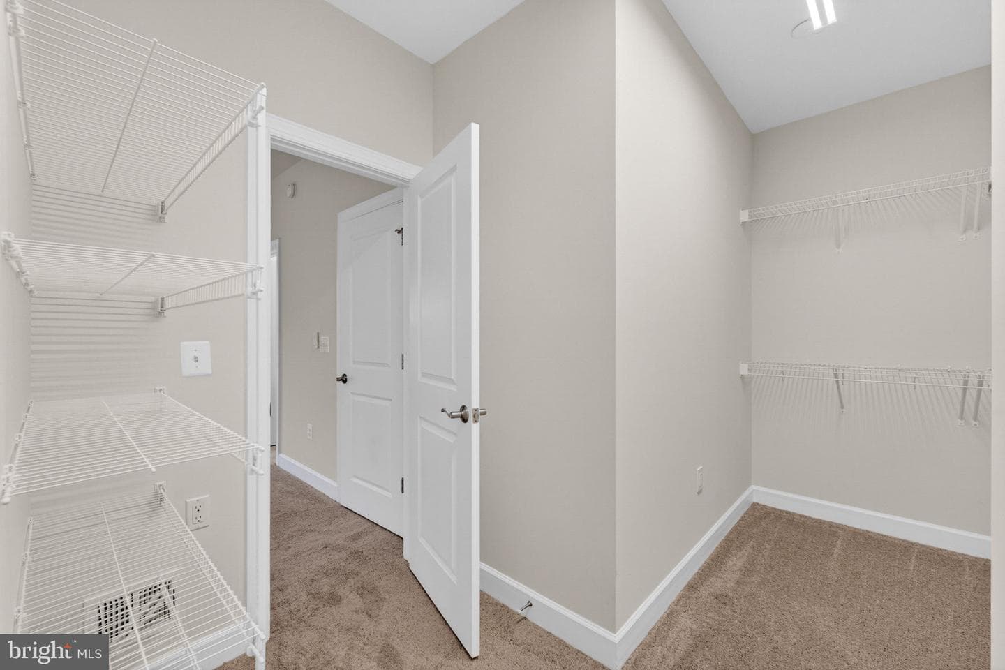 10614 Hinton Way photo 44