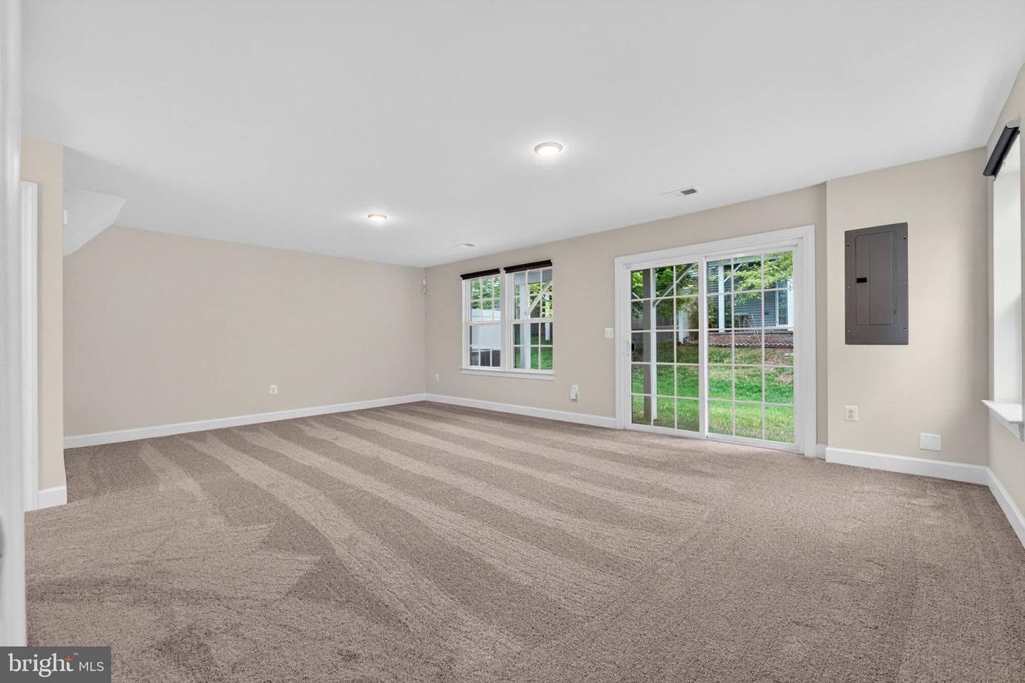 10614 Hinton Way photo 5