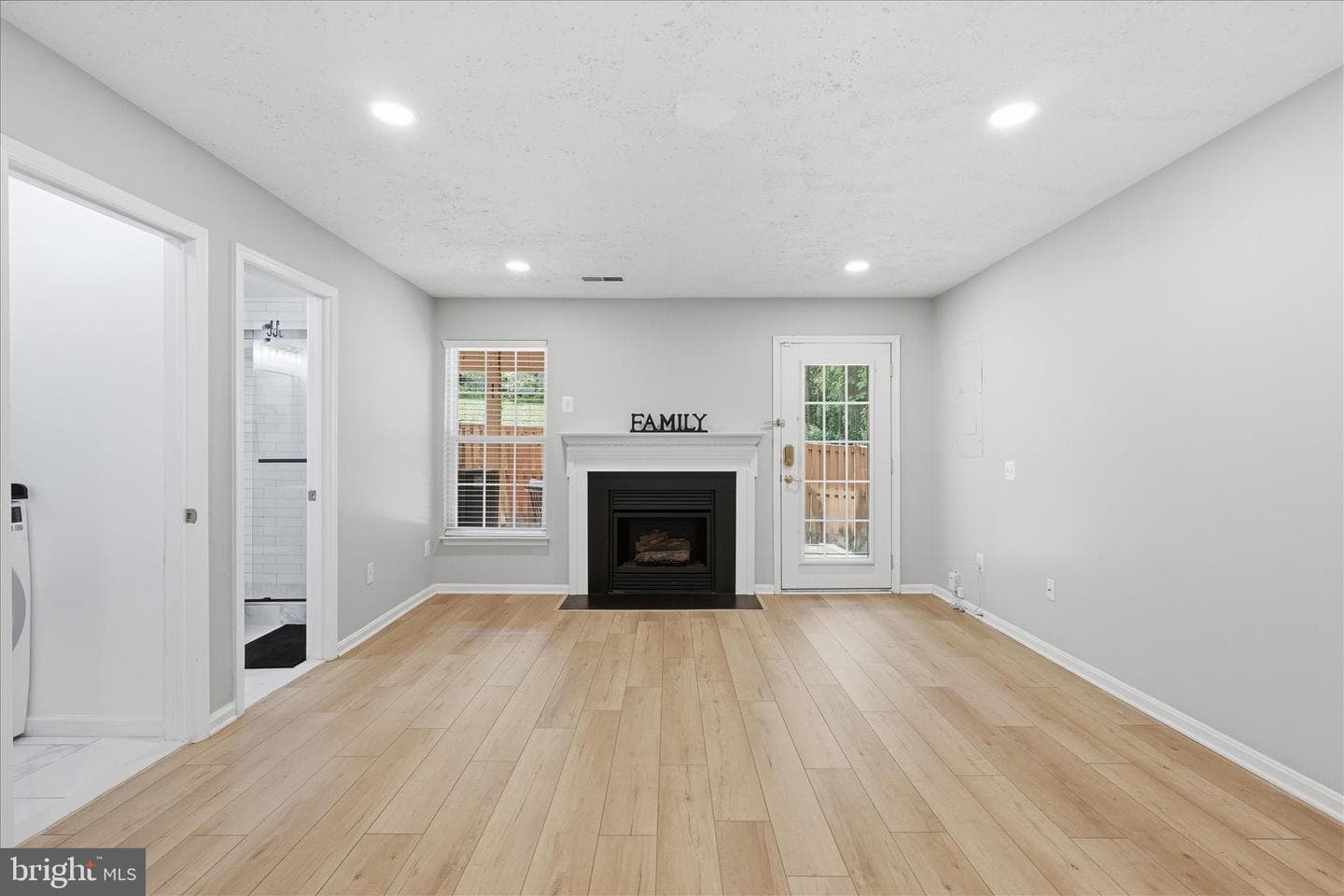 4400 Torrence Place photo 9