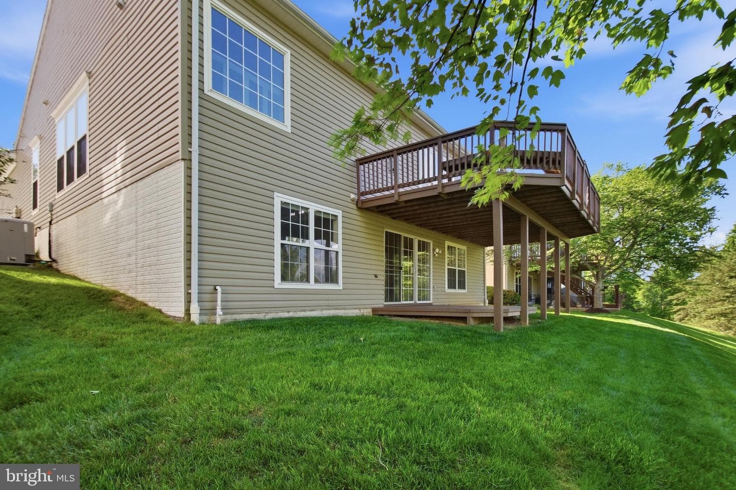 1842 Faversham Way photo 45
