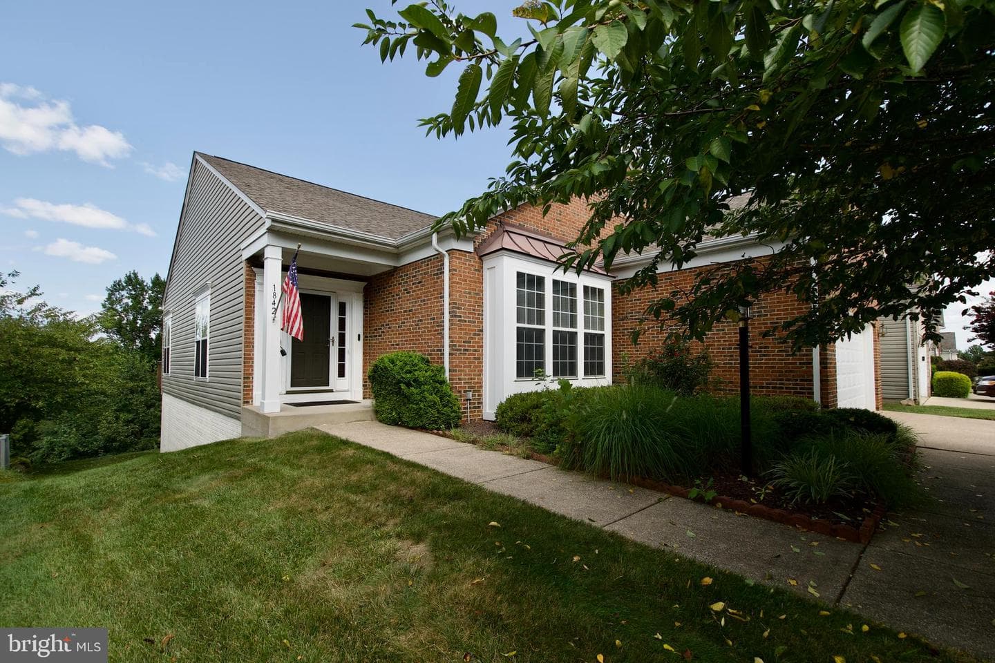1842 Faversham Way photo 74