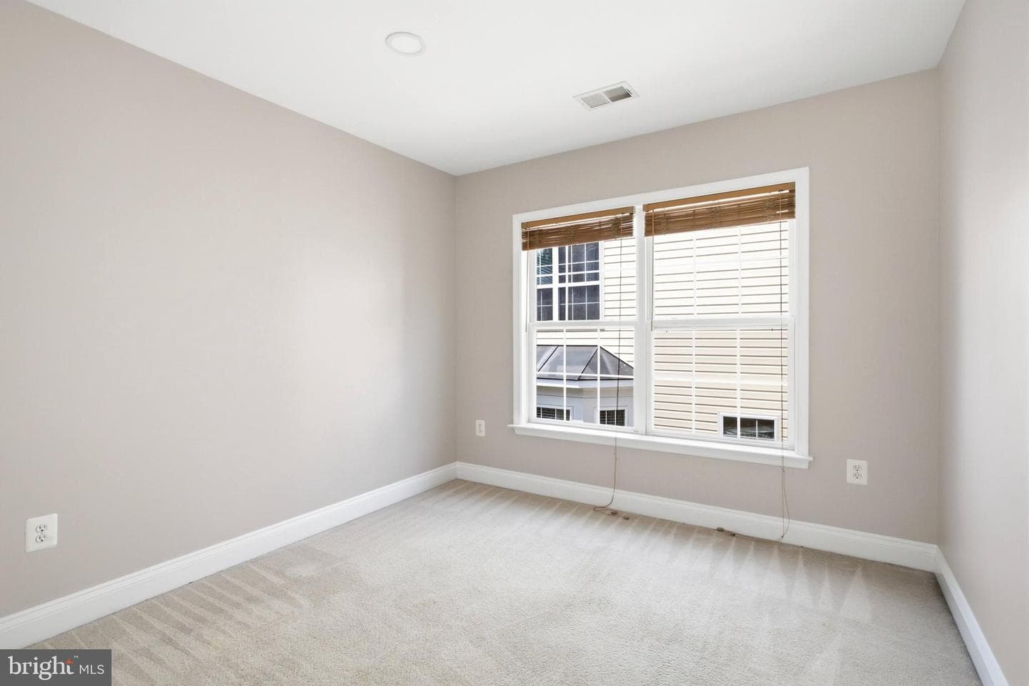 16542 Reservoir Loop photo 25