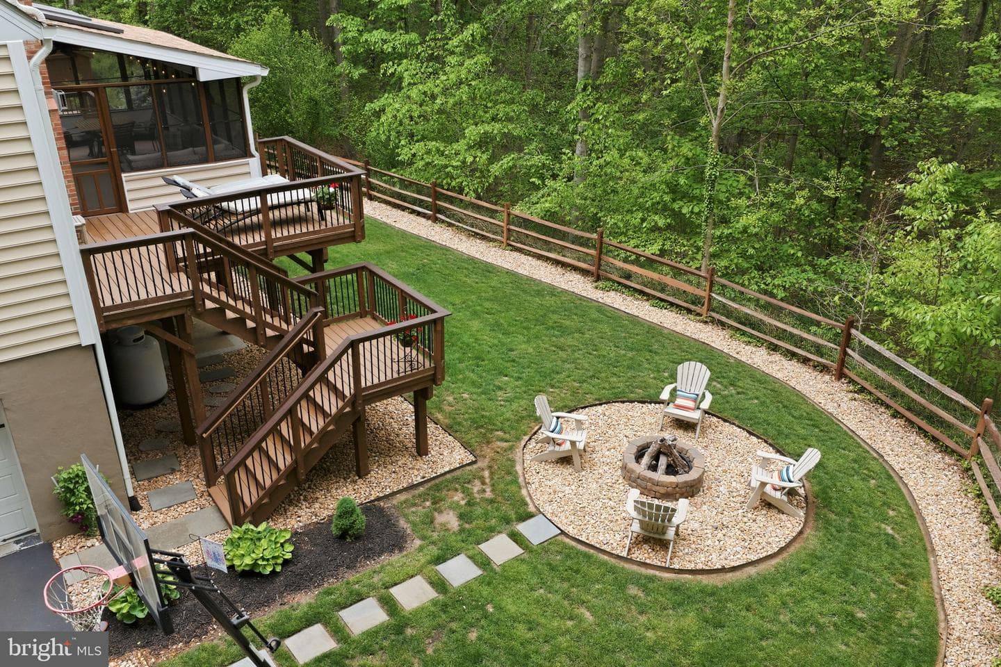5750 Laurel Glen Court photo 3
