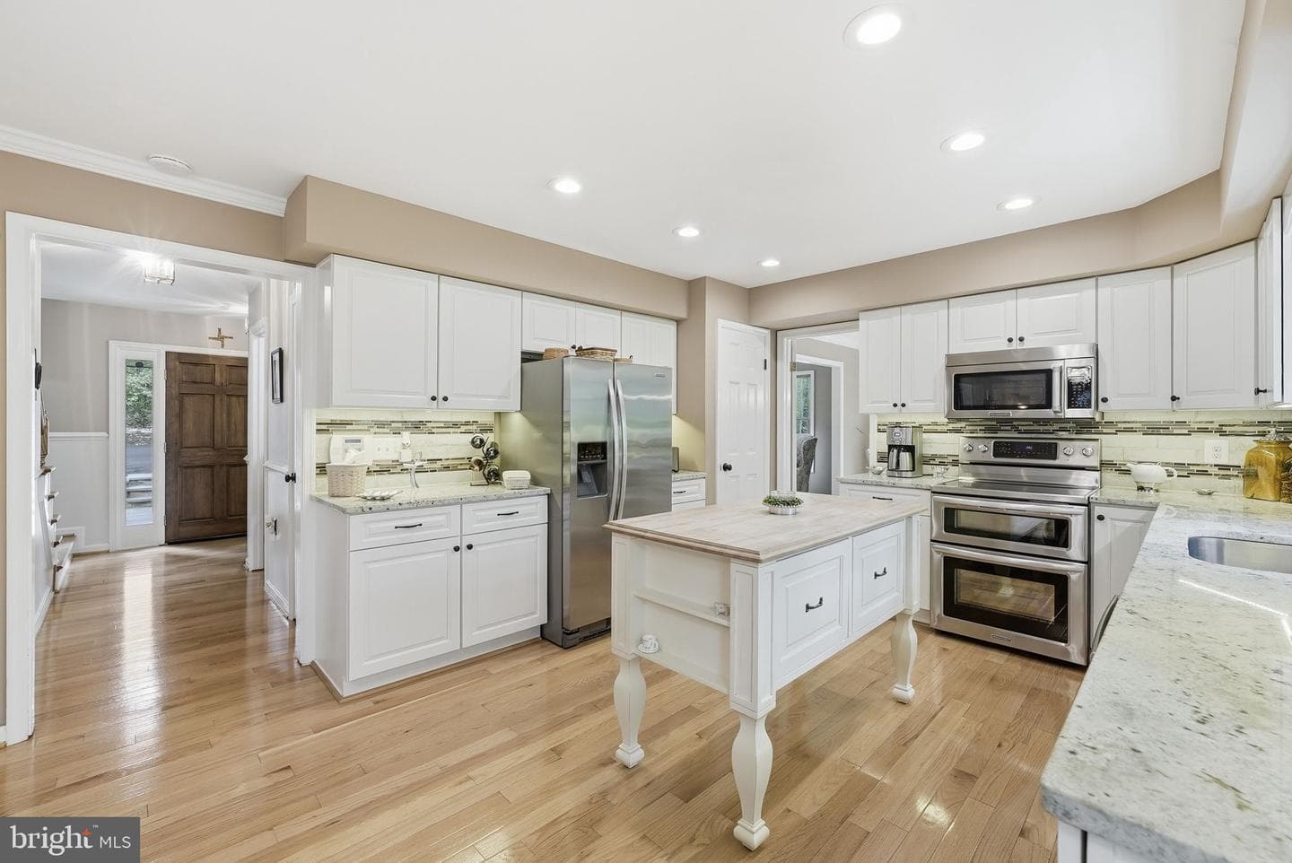 5750 Laurel Glen Court photo 6