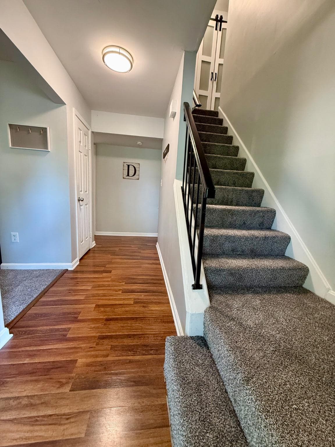 6111 Plainville Lane photo 7