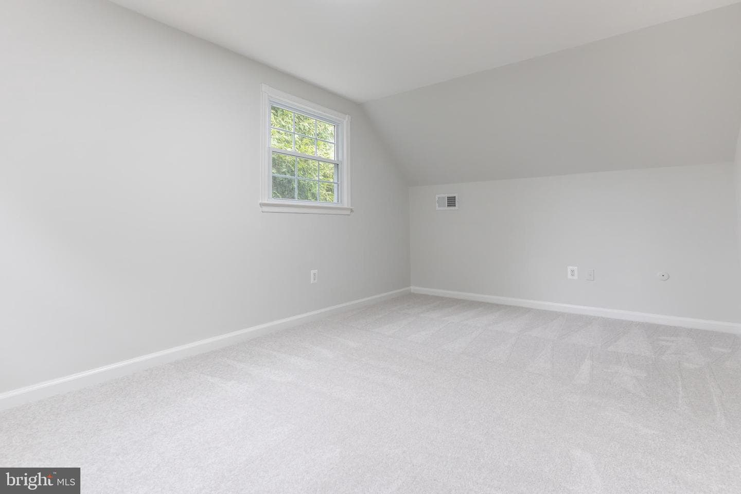 9400 Chatham Street photo 30