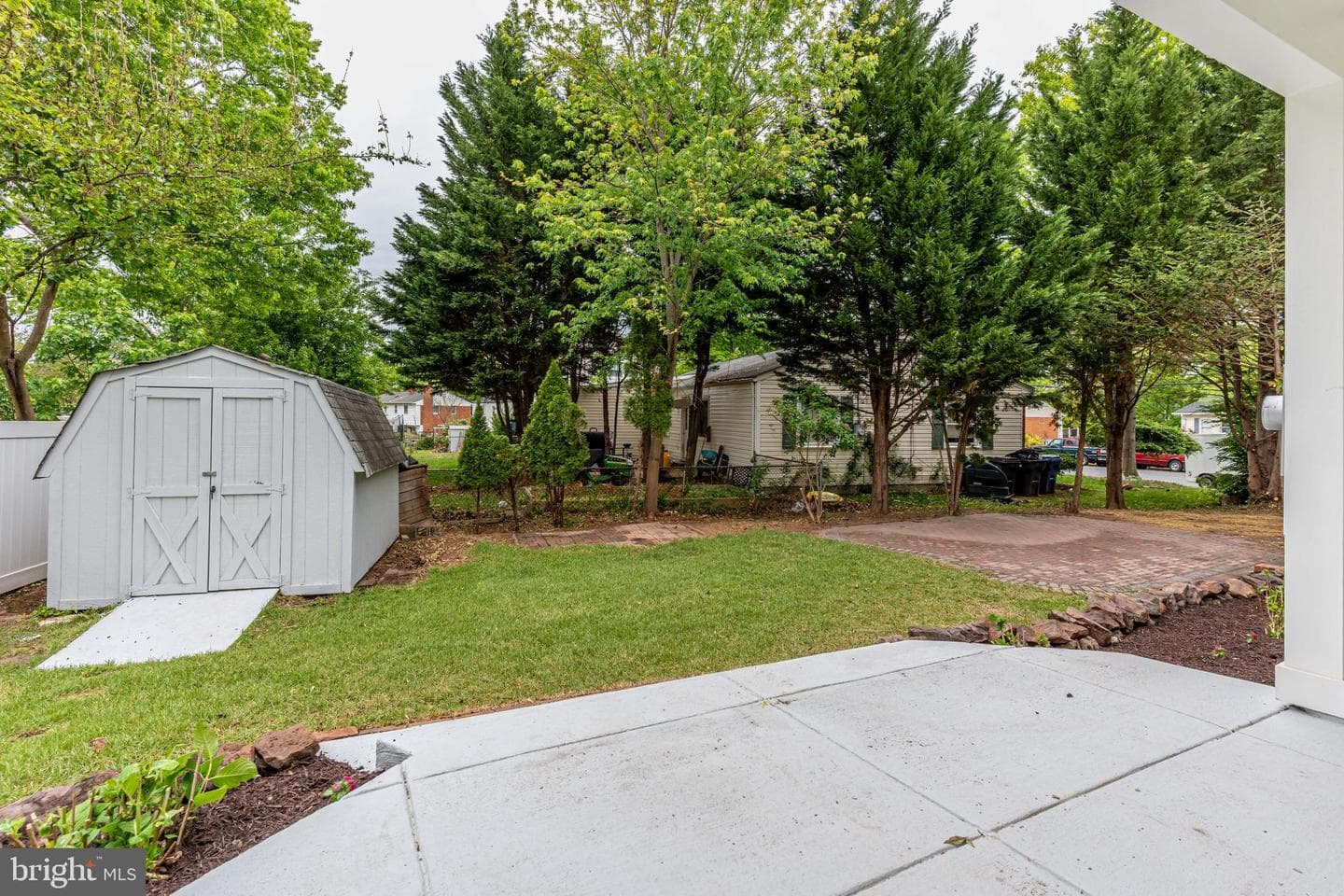 9400 Chatham Street photo 7