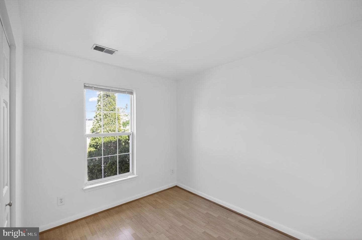 9053 Falcon Glen Court photo 11