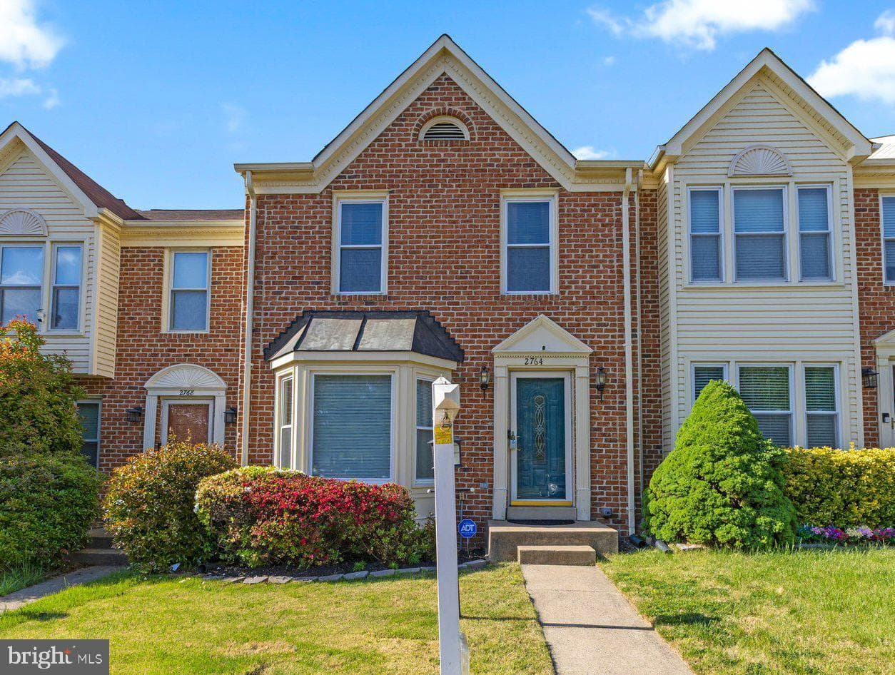 2764 Winston Court