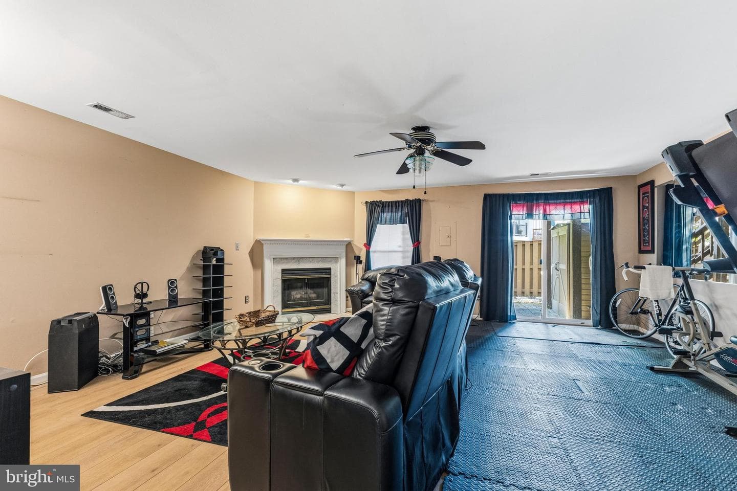 2764 Winston Court photo 33