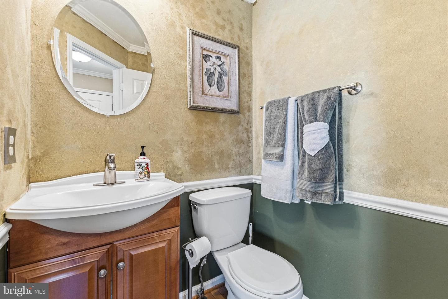 2764 Winston Court photo 8