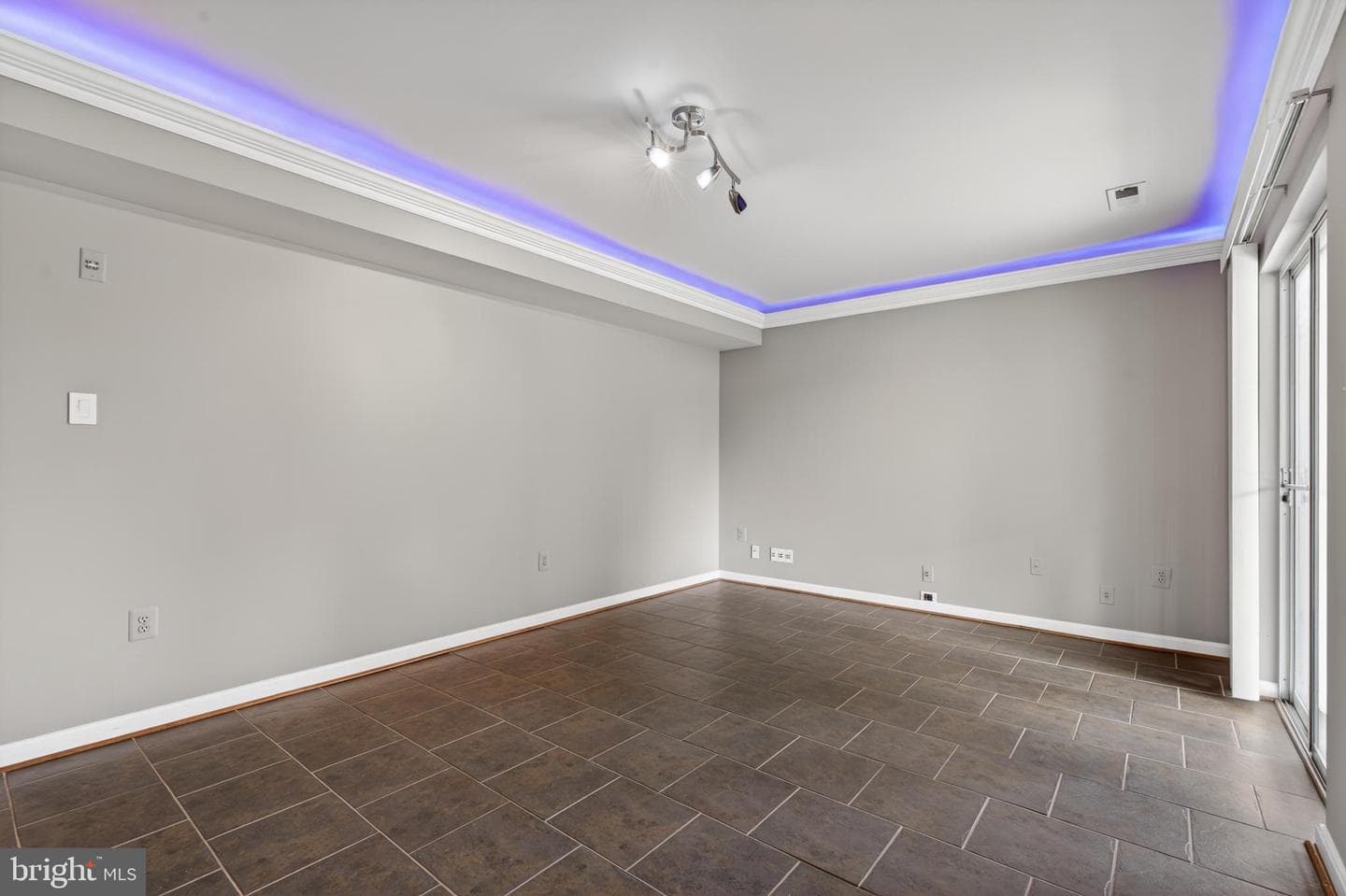 9000 Falcon Glen Court photo 48