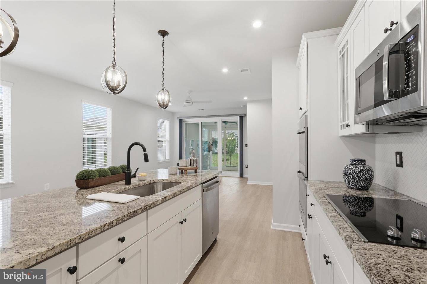 3664 Traford Lane photo 8