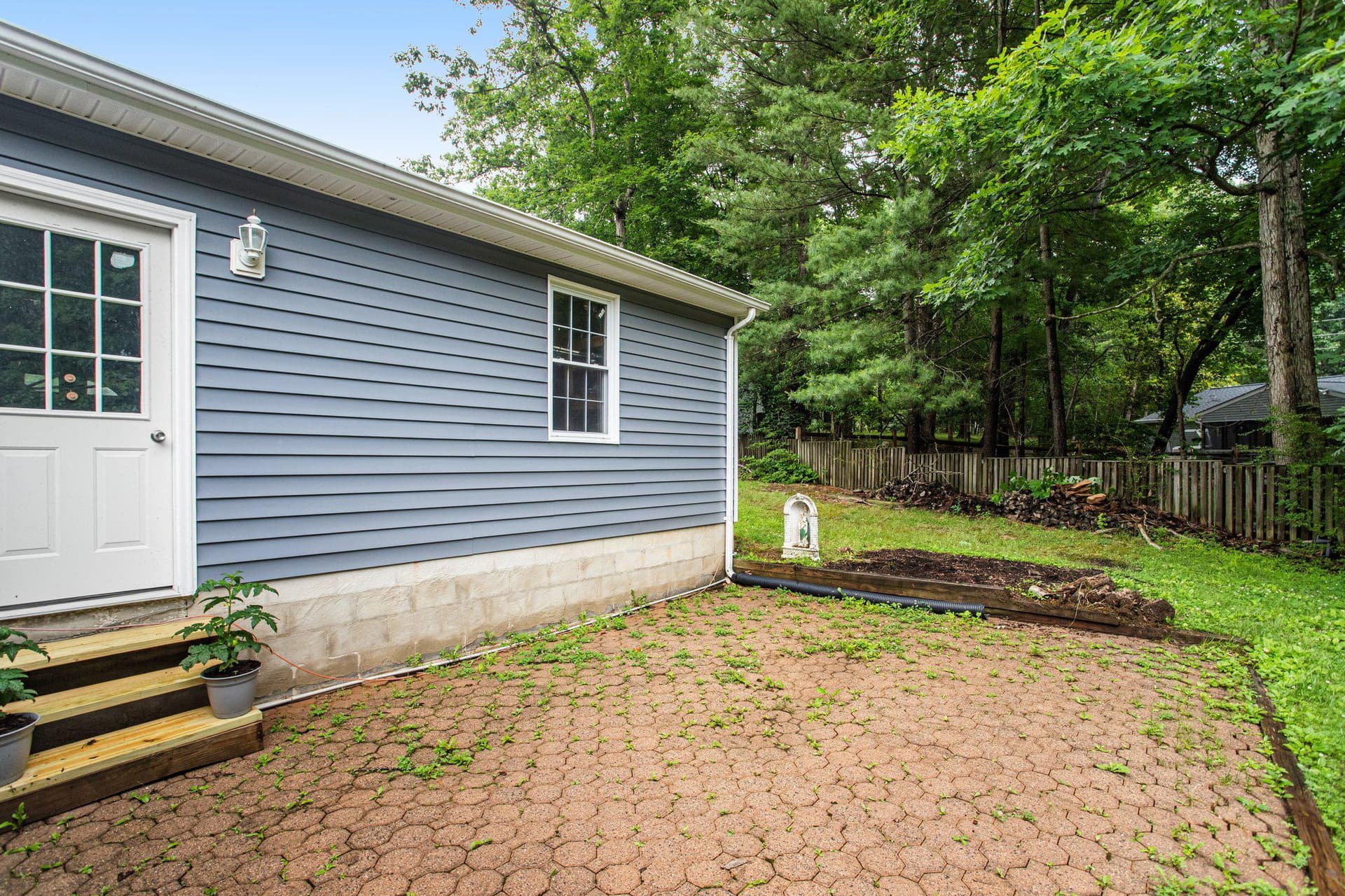 8005 Gracie Drive photo 38