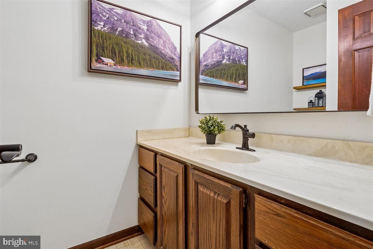 15348 Edgehill Drive photo 22