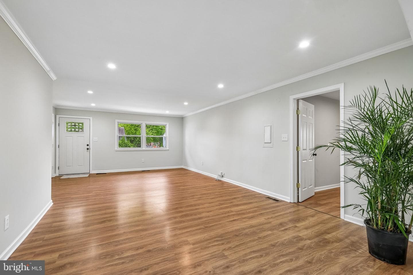 13811 Greenwood Drive photo 10