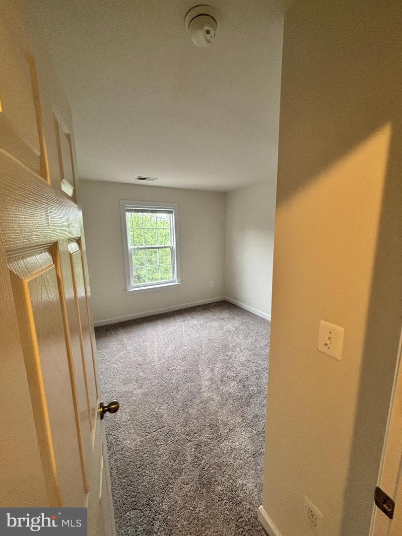 6092 Popes Creek Place photo 12