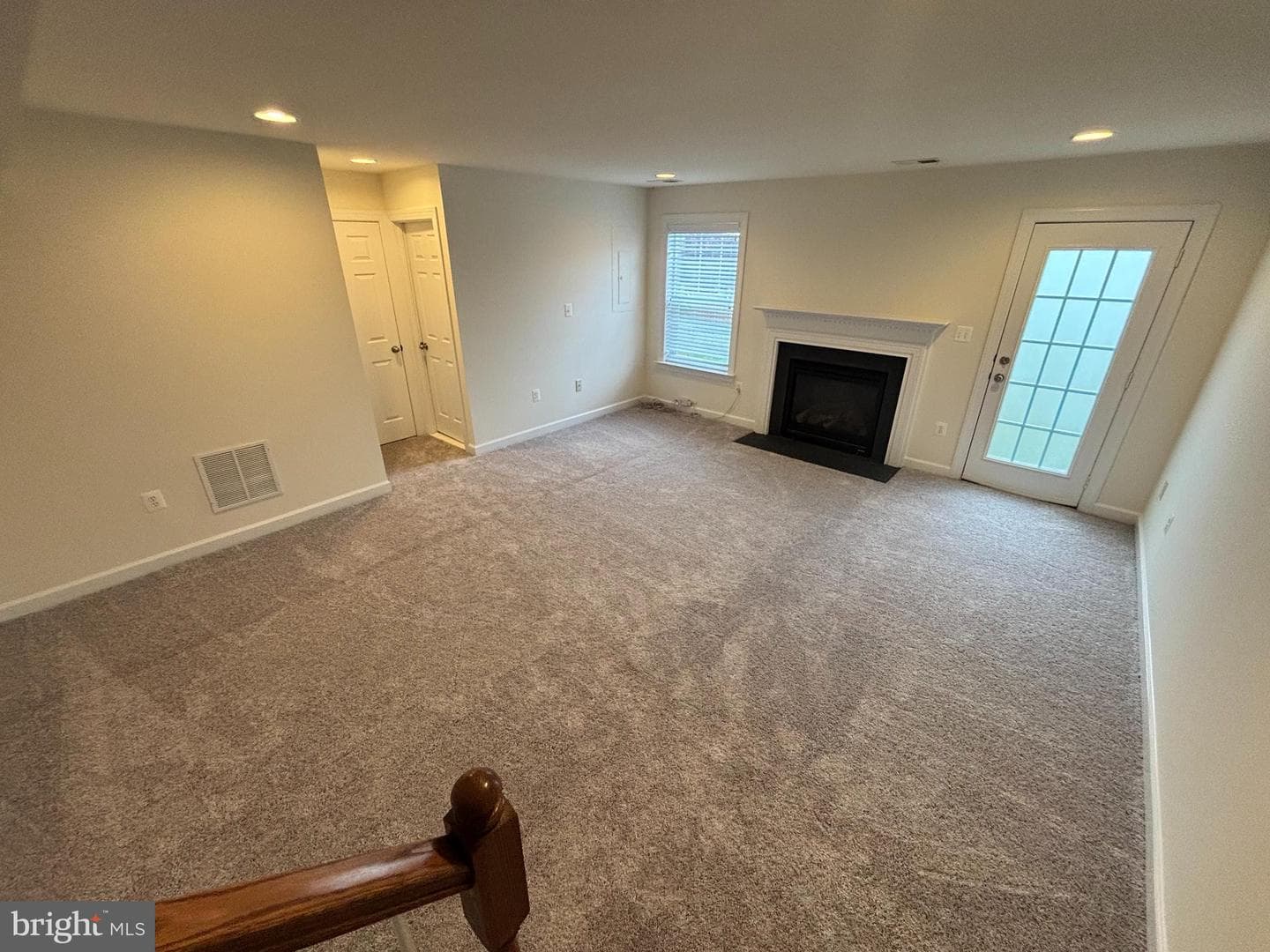 6092 Popes Creek Place photo 4