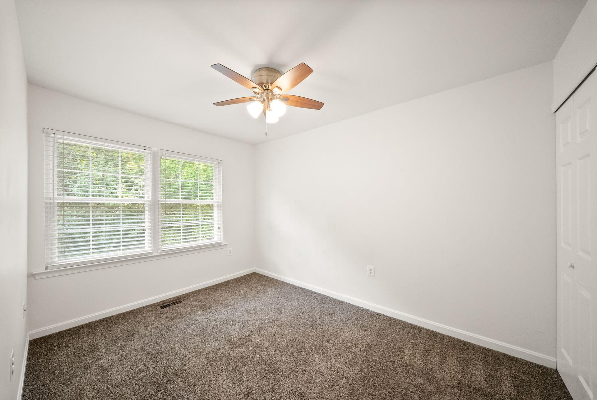 15325 Waters Edge Court photo 26