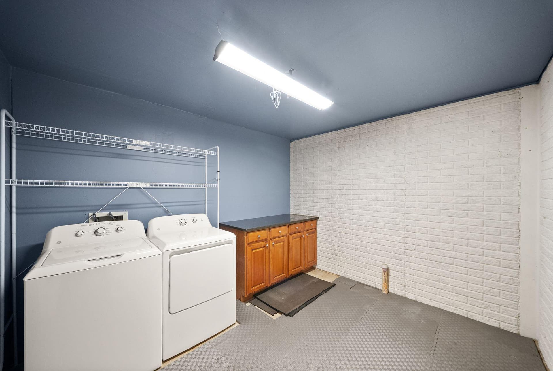 15325 Waters Edge Court photo 39