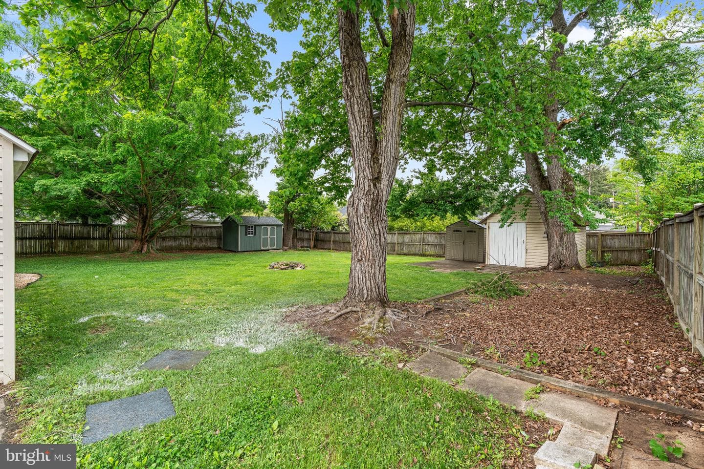 13406 Woodbridge Street photo 10