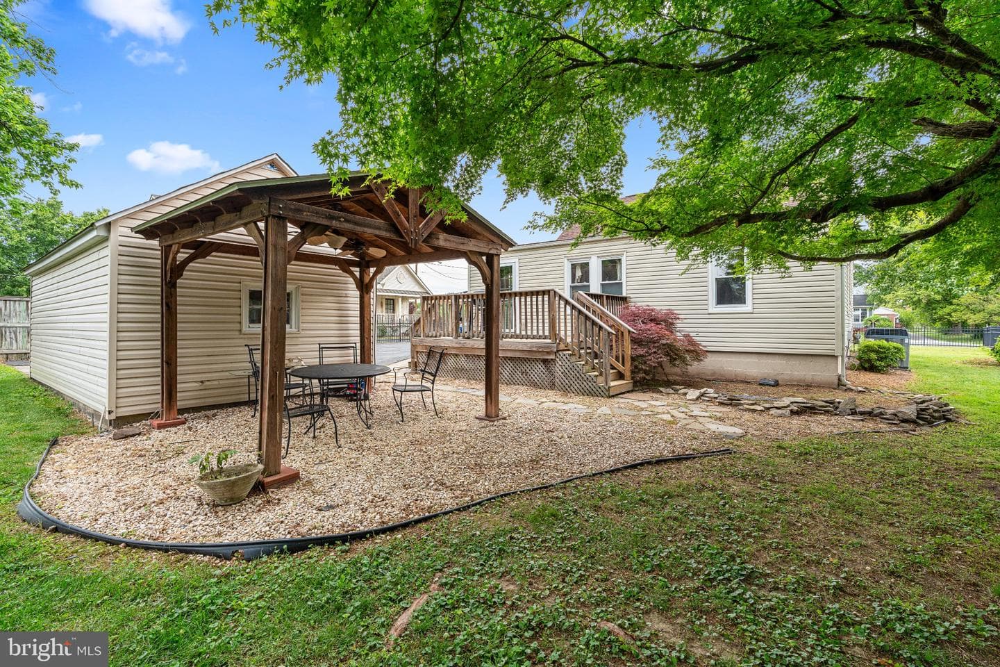 13406 Woodbridge Street photo 16